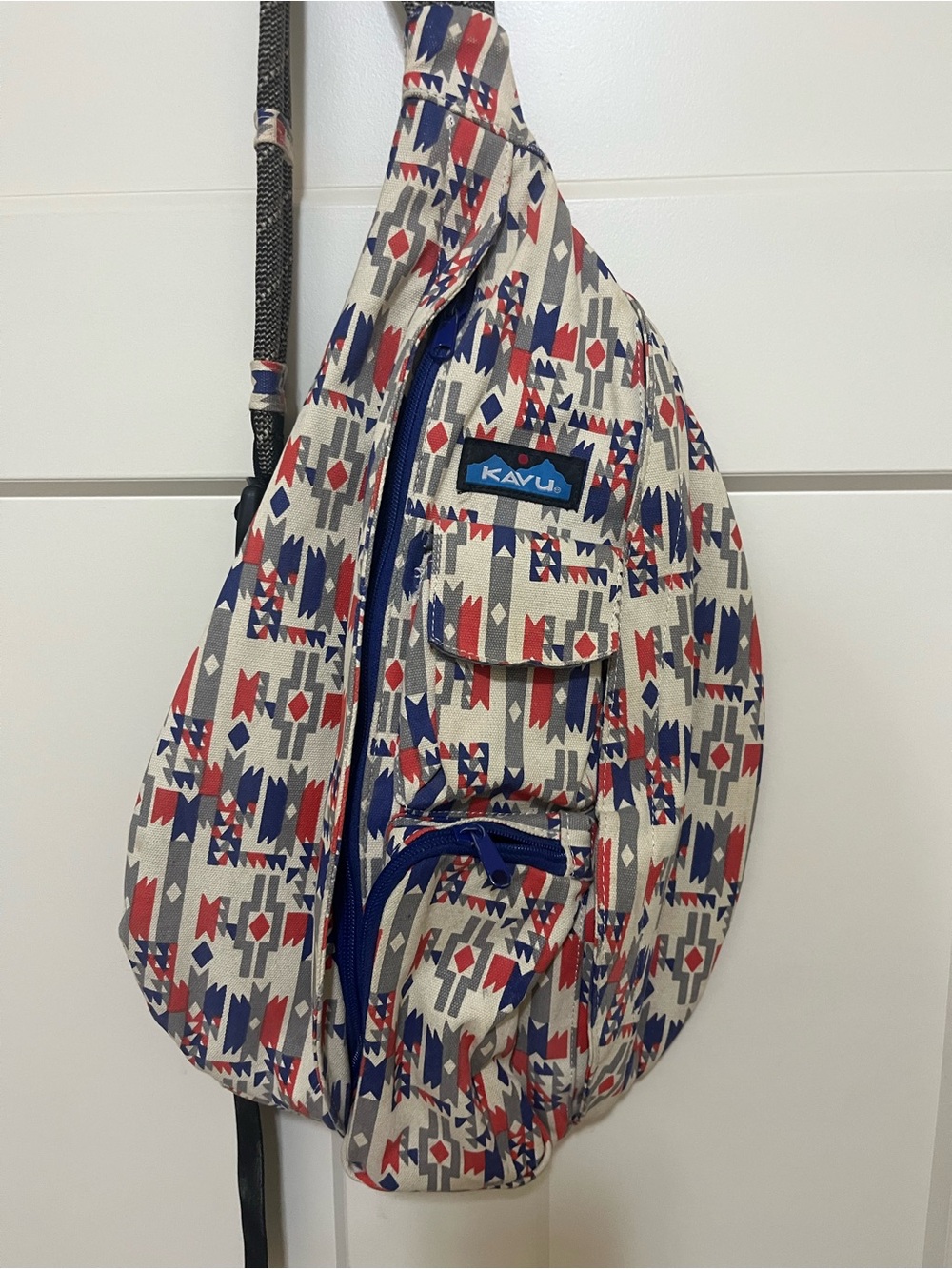Kavu Cream Sling Bag with Red & Blue Aztec Pattern